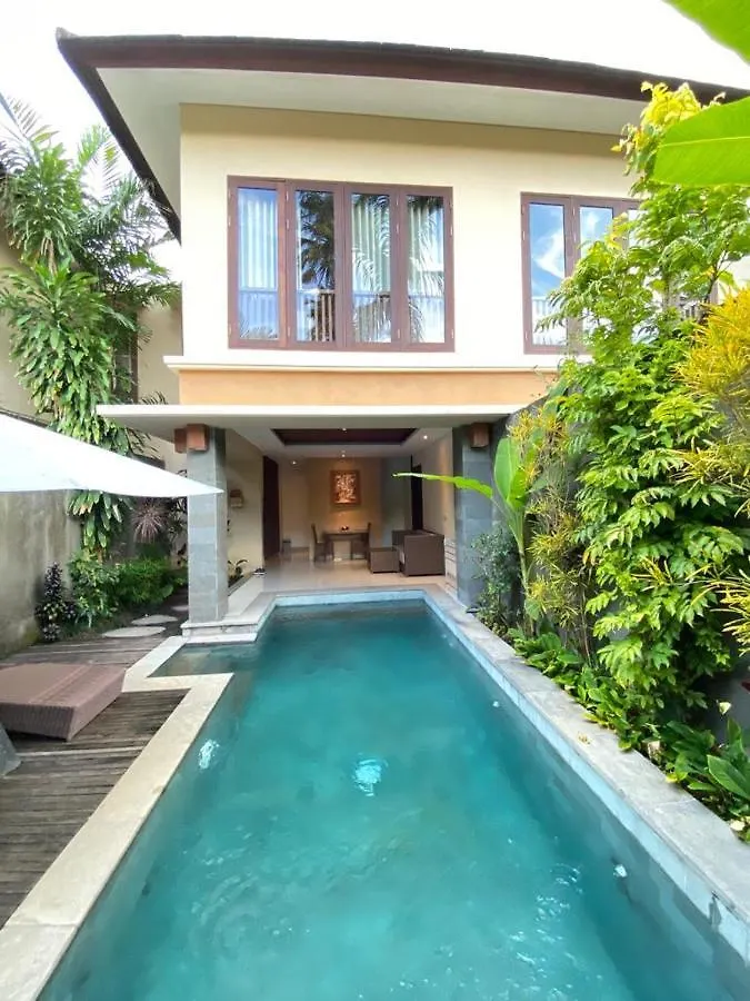 ホテル Umae Villa Private Pool ウブド